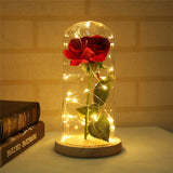Une Rose en LED dans un Dôme en Verre sur une Base en Bois pour Cadeaux de la Saint Valentin